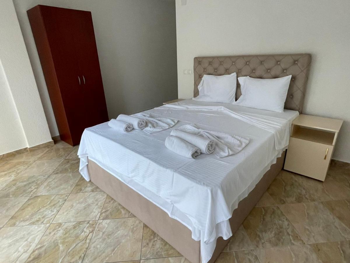 Hotel Montenegro Struga Dış mekan fotoğraf